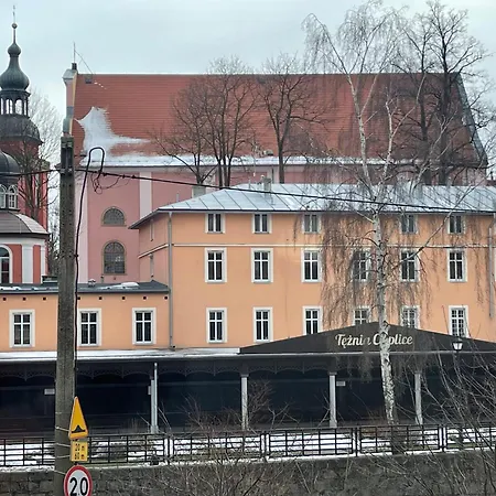 Przy Cieplickich Tezniach *