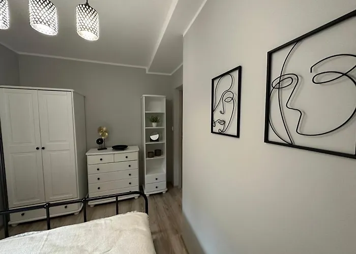 Przy Cieplickich Tezniach Apartament *