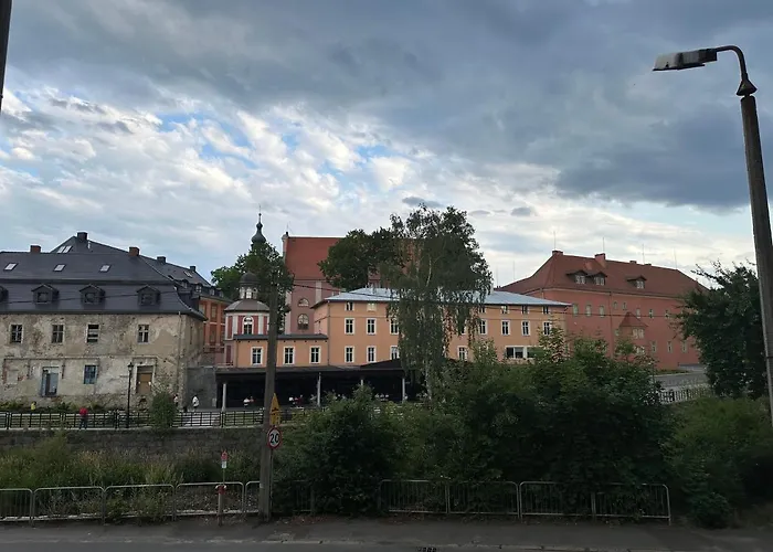 Apartament Przy Cieplickich Tezniach *